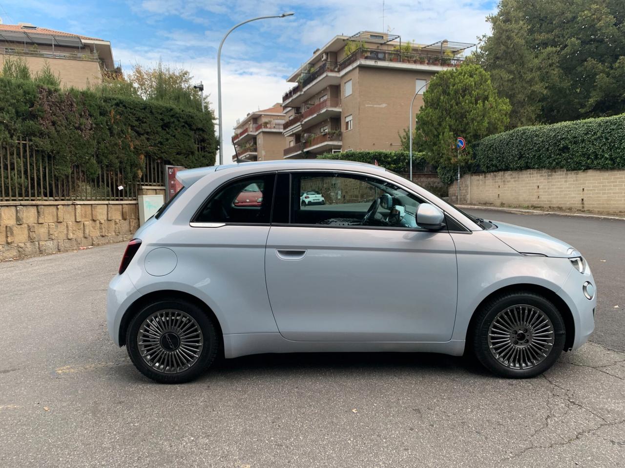 Fiat 500 500e 42KW La Prima AZIENDALE KK16000