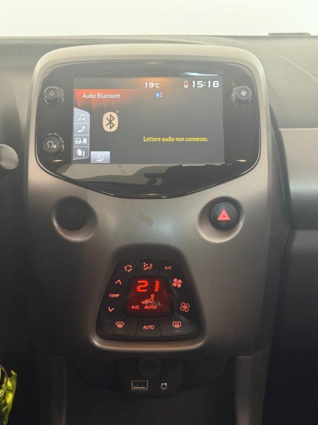 TOYOTA Aygo 1.0 VVT-i 72 CV 5 porte x-clusiv MMT