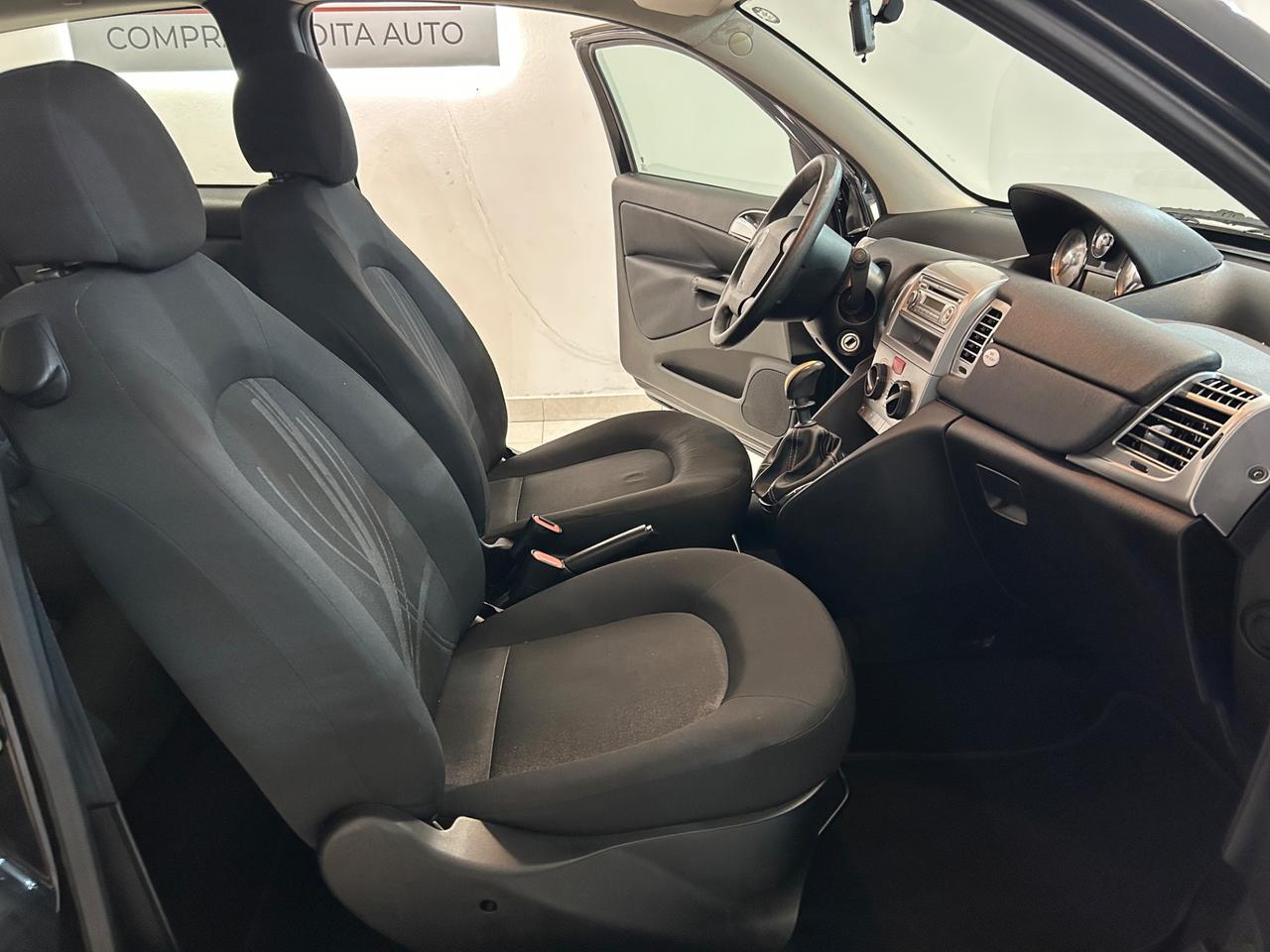 Lancia Ypsilon 1.2 benzina 51kw 2011