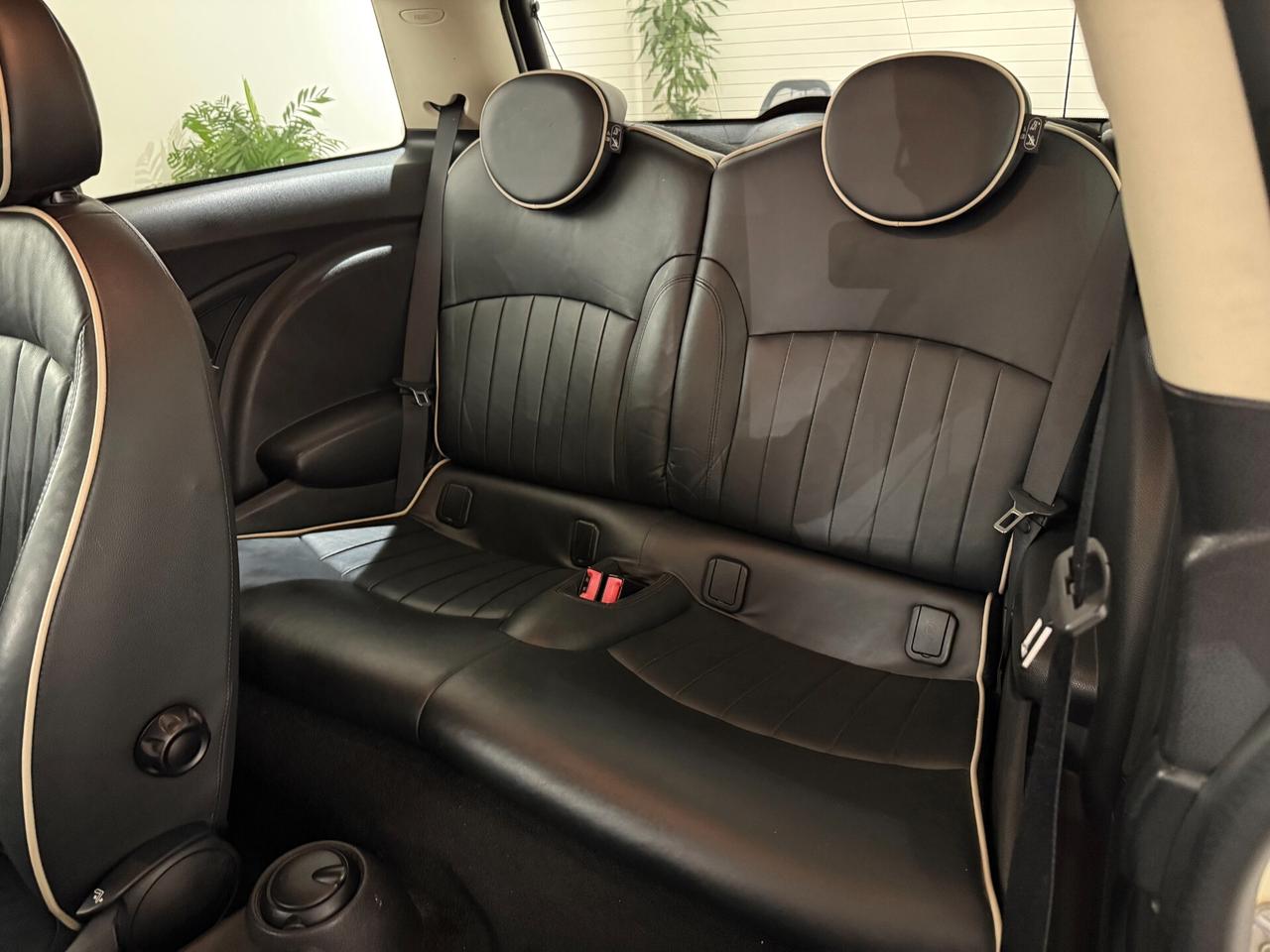 Mini 1.6 16V One D