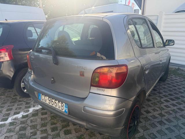 TOYOTA Yaris 1.3i 16V cat 5p Sol senza nessun lavoro da fare