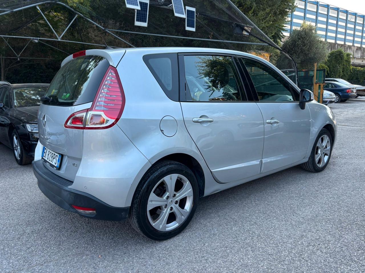 Renault Scenic X-Mod 1.5 dCi 110CV Luxe