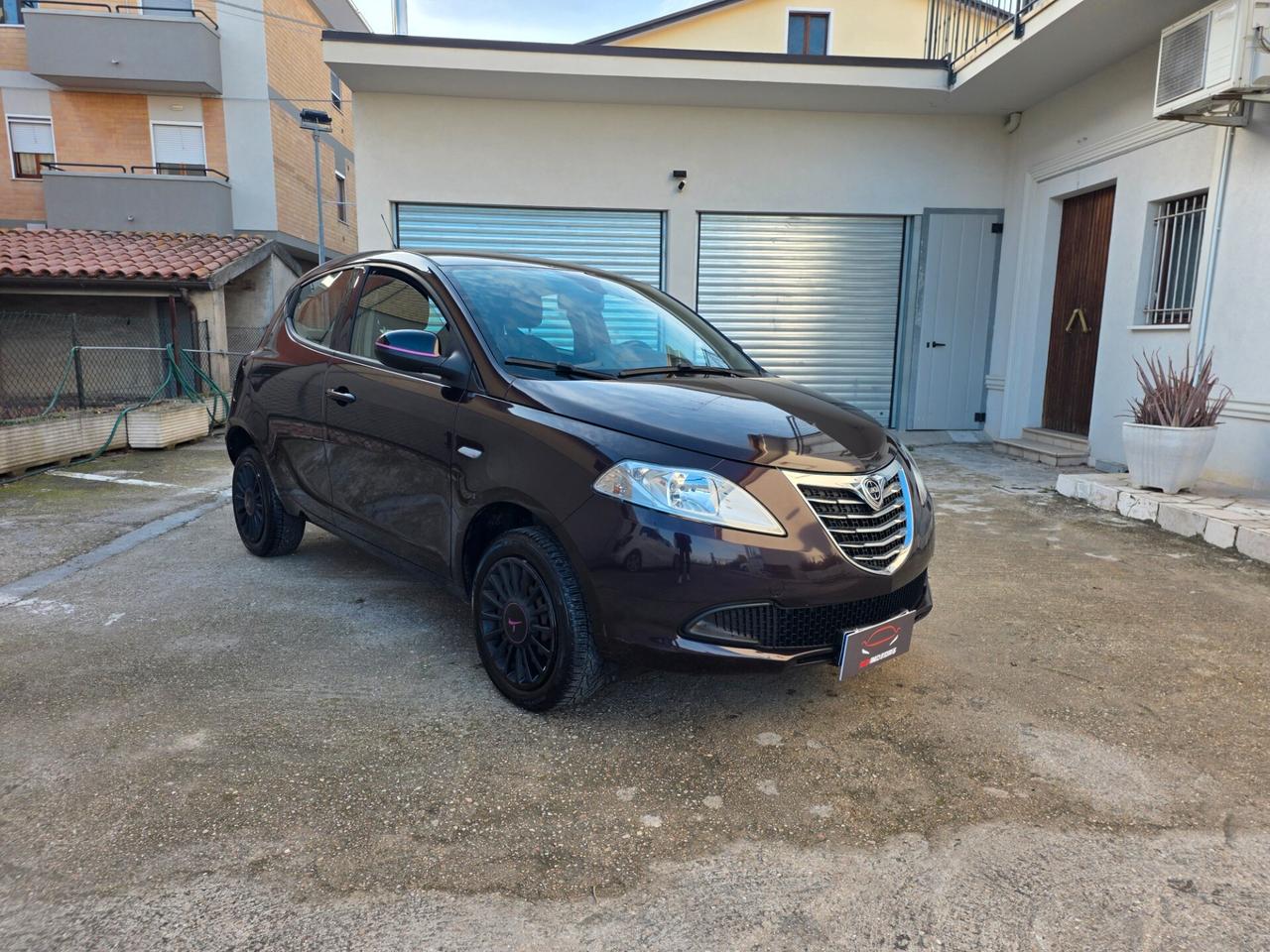 Lancia Ypsilon 0.9 TwinAir 85CV Metano Ecochic