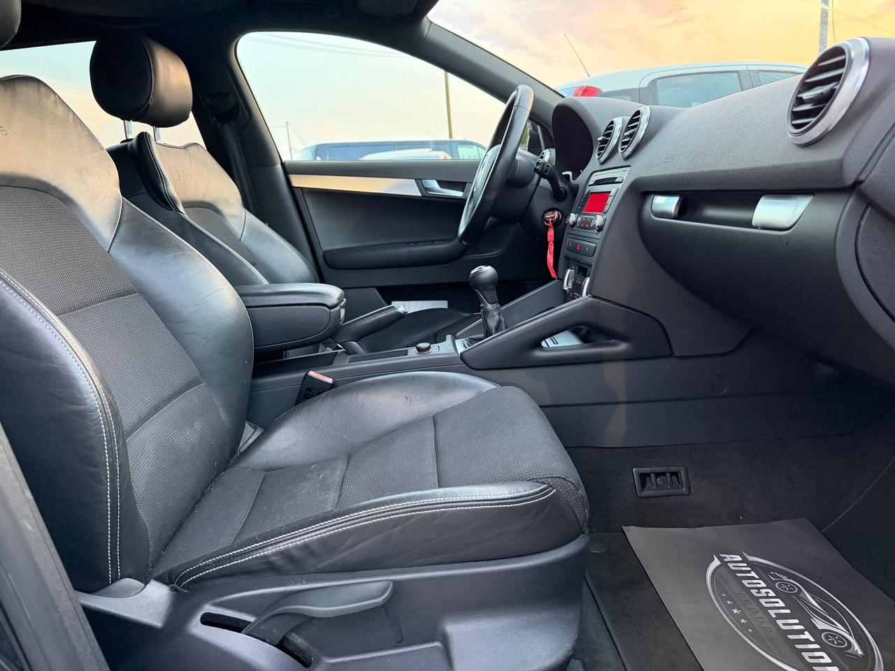 Audi A3 Sportback 1.6 105cv S-Line Total Black