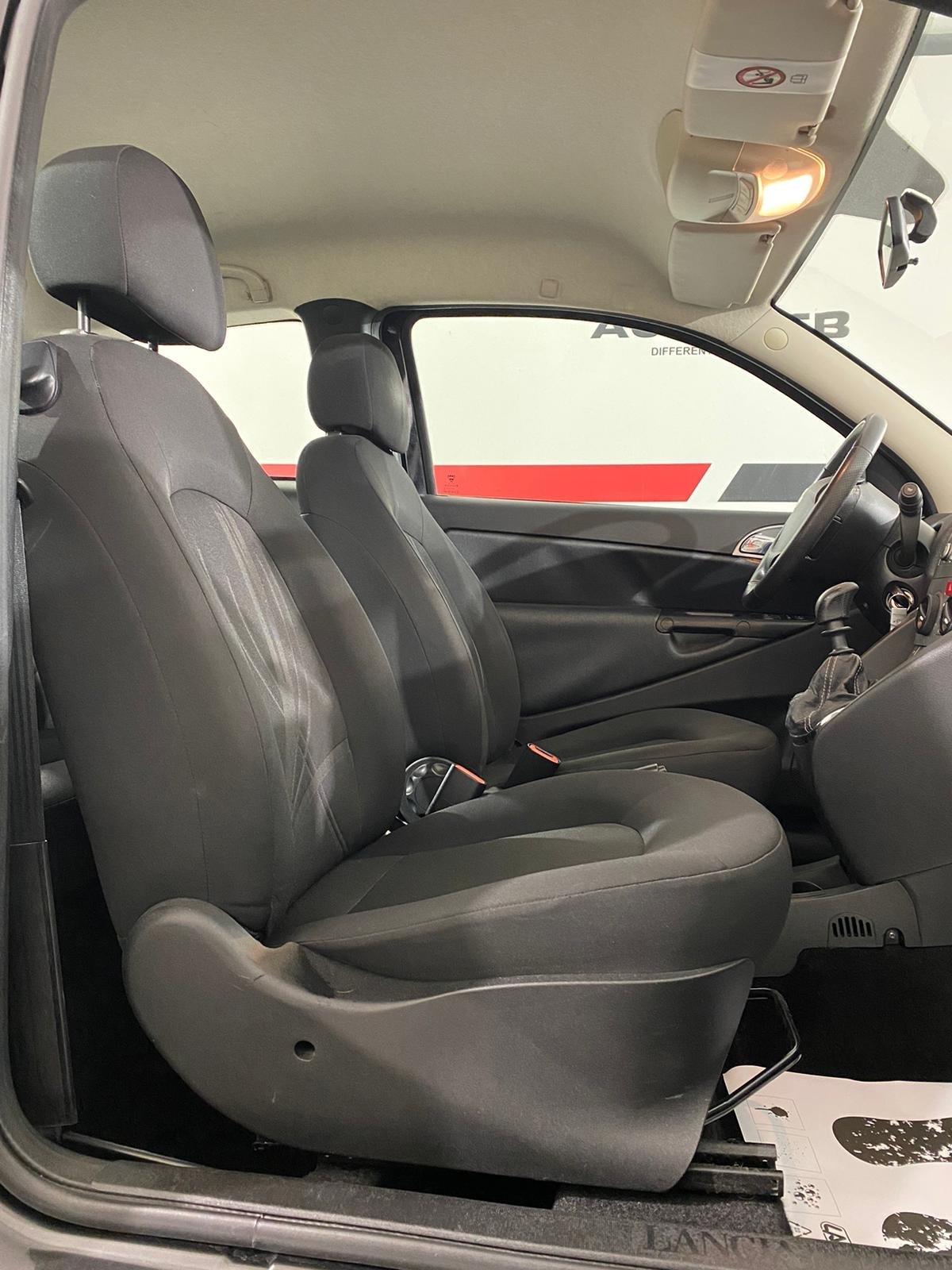 Lancia Ypsilon 1.2 69 CV A*NEOPATENTATI*