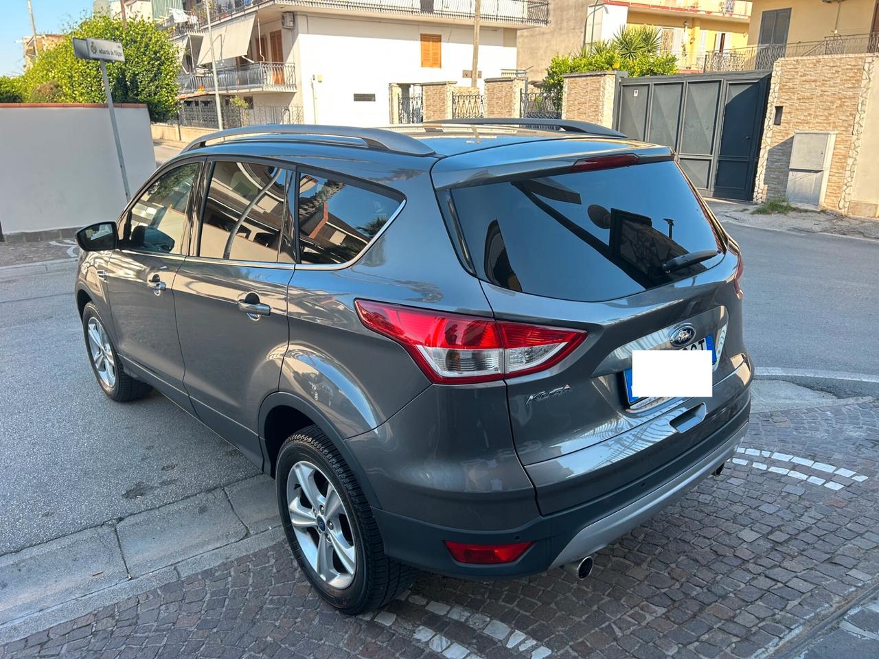 Ford Kuga 2.0 TDCI 140 CV 4WD Titanium