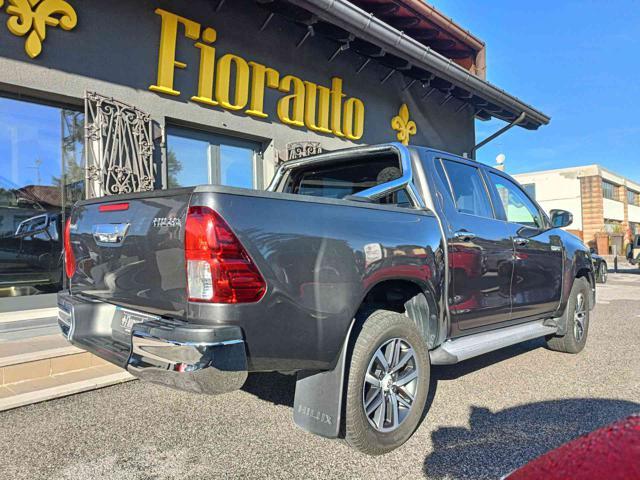 TOYOTA Hilux 2.4d150cv 4WD GANCIO TRAINO