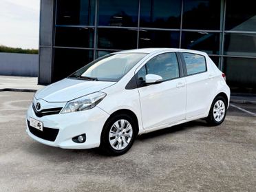 Toyota Yaris 5 Porte 1.0 BENZ 69 CV ADATTA A NEOPATENTATI