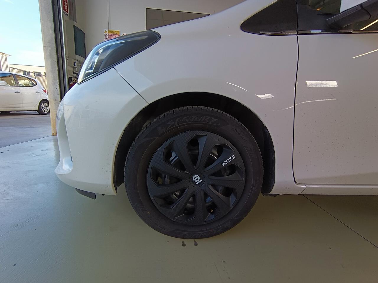 Toyota Yaris 1.0 5 porte