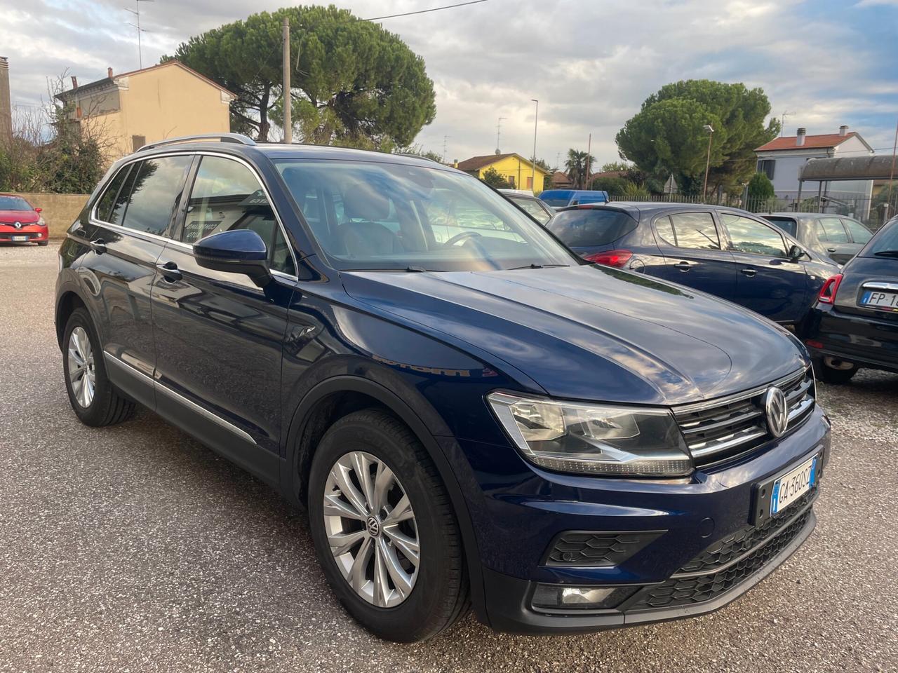 Volkswagen Tiguan 2.0 TDI SCR DSG Business BlueMotion Technology