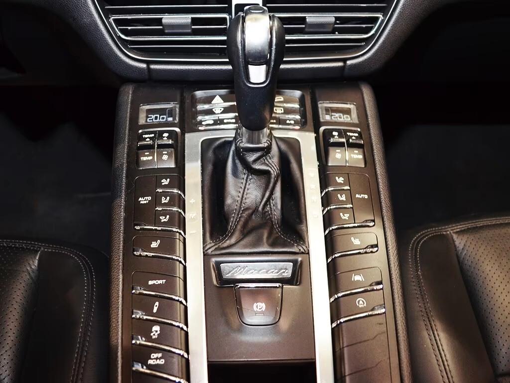 Porsche Macan 2.0 LED/20Zoll/Pano