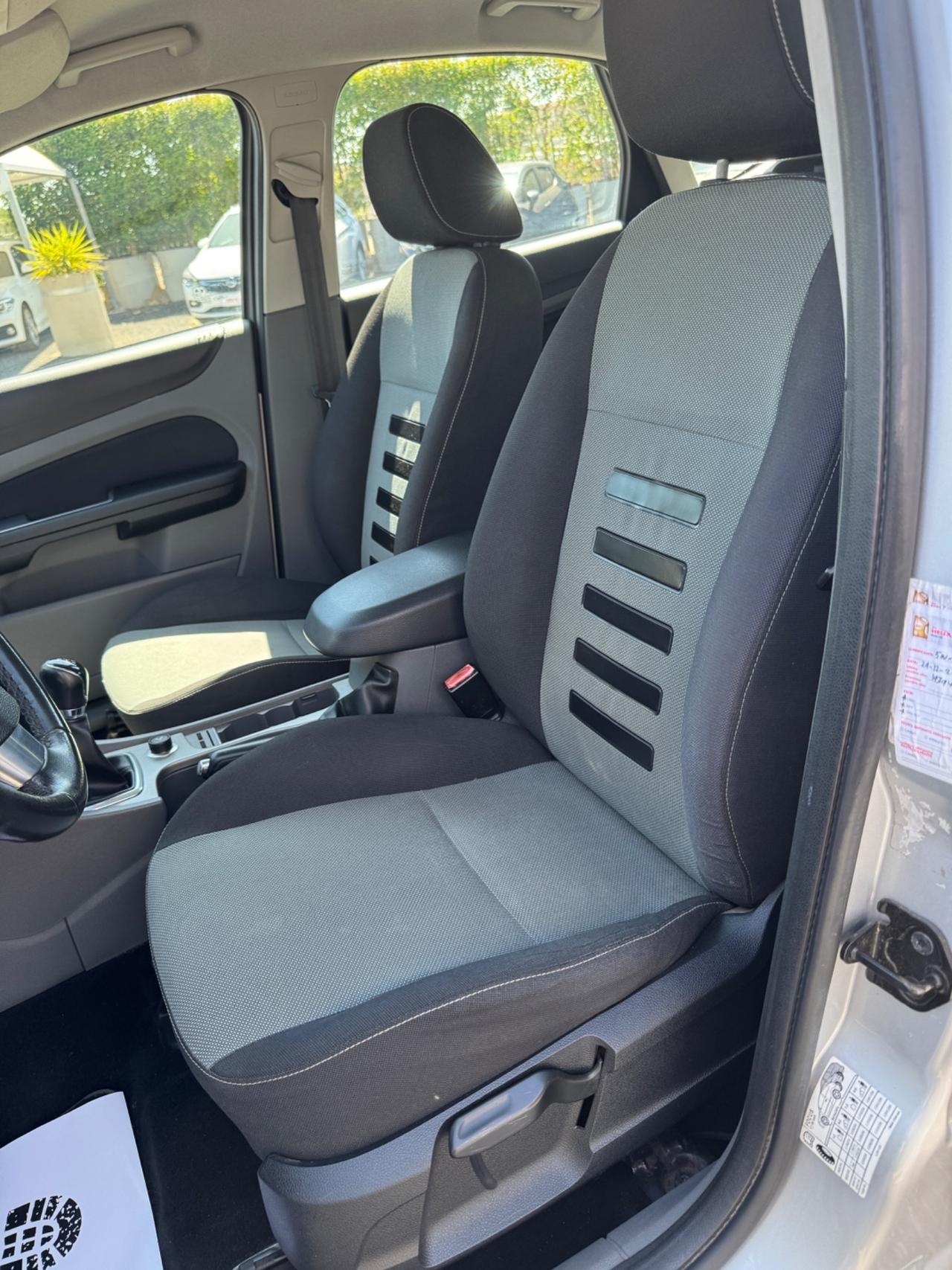 Ford Focus 1.6 TDCi (110CV) 5p. Tit. DPF