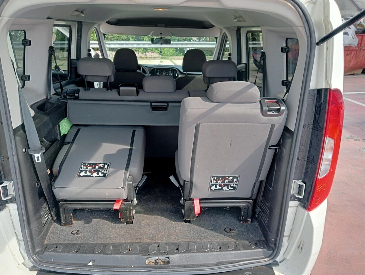 Fiat Doblò 1.6 MJT 120CV 7 Posti Trekking