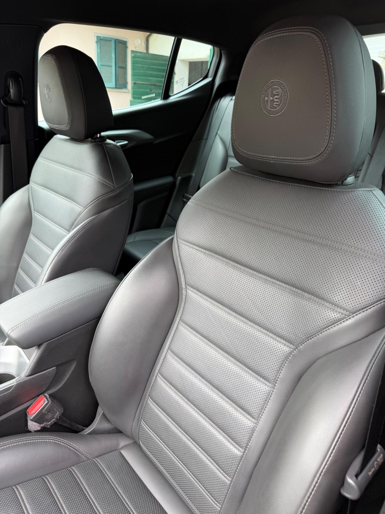 Alfa Romeo TONALE SPECIALE FULLOPT UNICOPR
