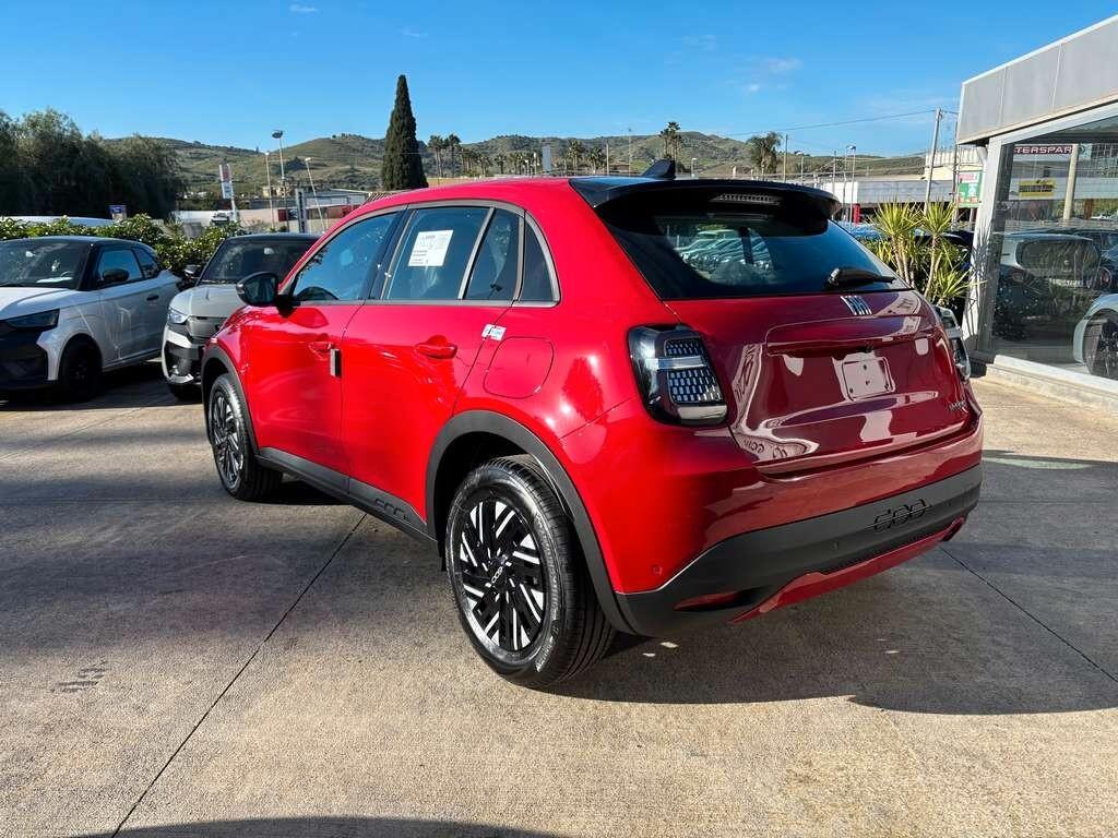 Fiat 600 Hybrid 110 CV DCT MHEV KM 0 IVA ESPOSTA Tua a solo 209 Euro al mese