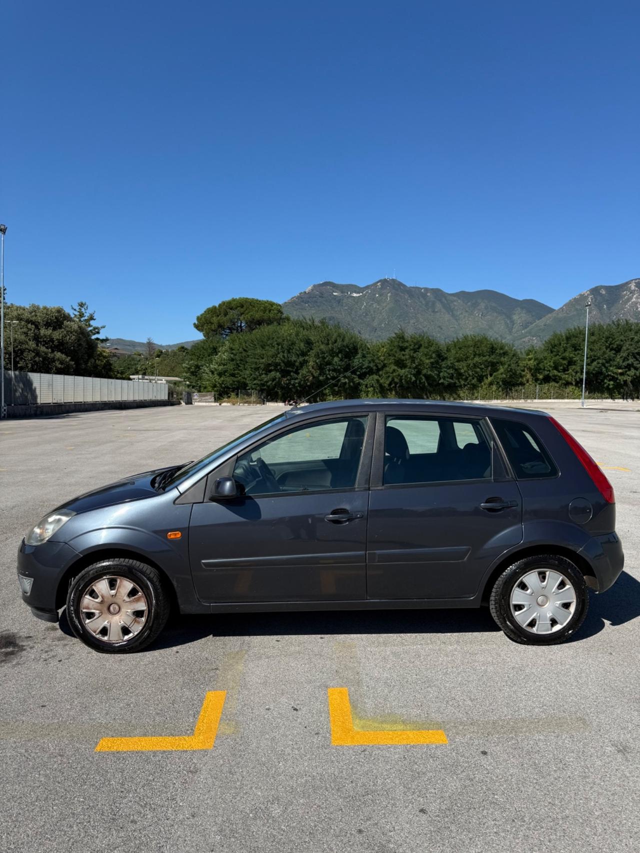 Ford Fiesta 1.2 Benzina 2007 • Unico Proprietario • Neopatentati