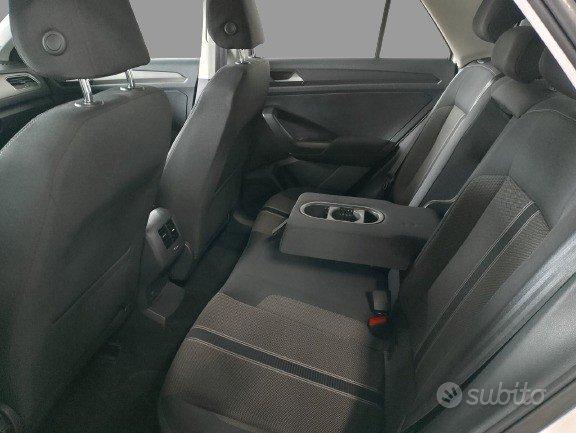 Volkswagen T-Roc Business