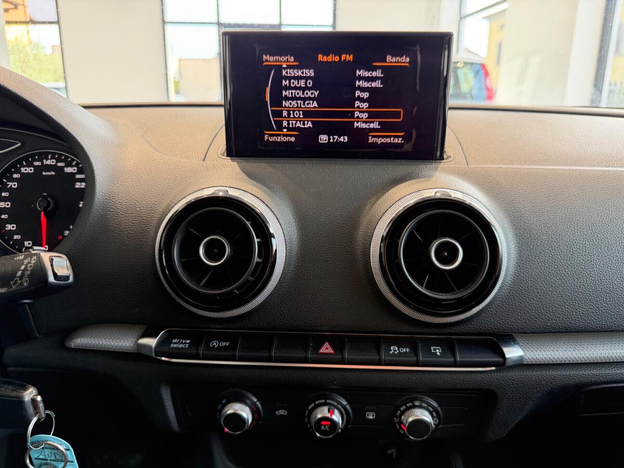 Audi A3 1.6 TDI clean diesel Ambition