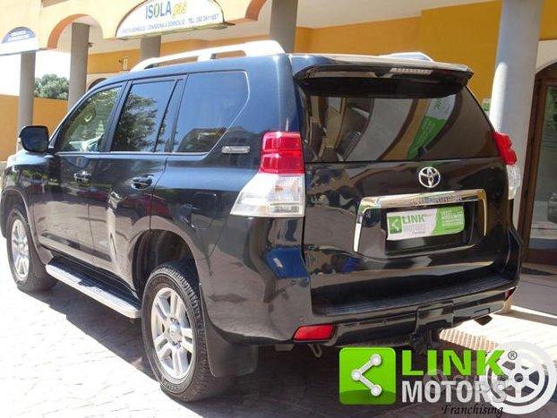 LINK MOTORS: TOYOTA LAND CRUISER 3.0 D4-D WAGON