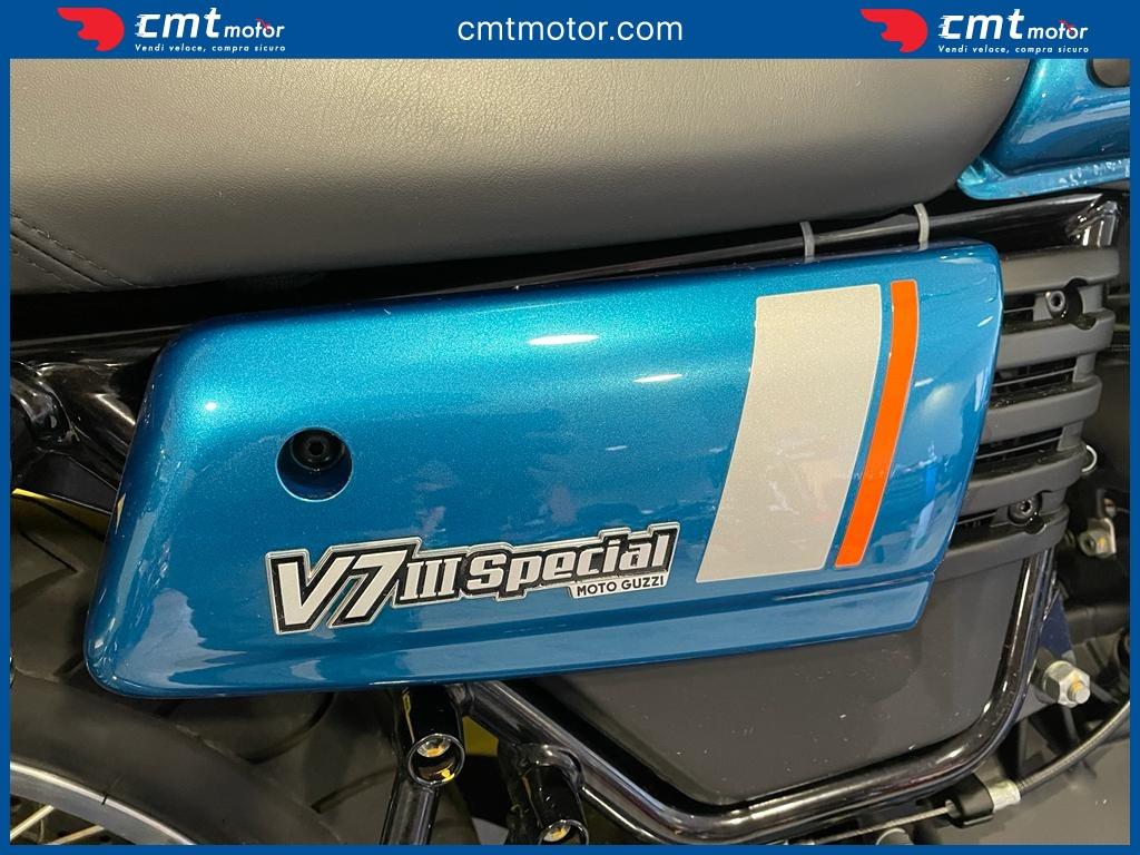 Moto Guzzi V7 - 2017