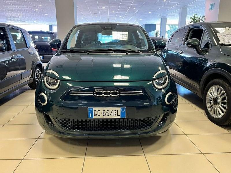 FIAT 500 La Prima Berlina