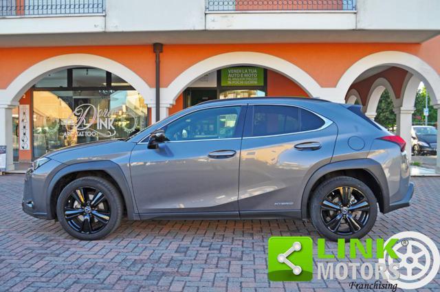 LEXUS UX 250h Hybrid Midnight Edition