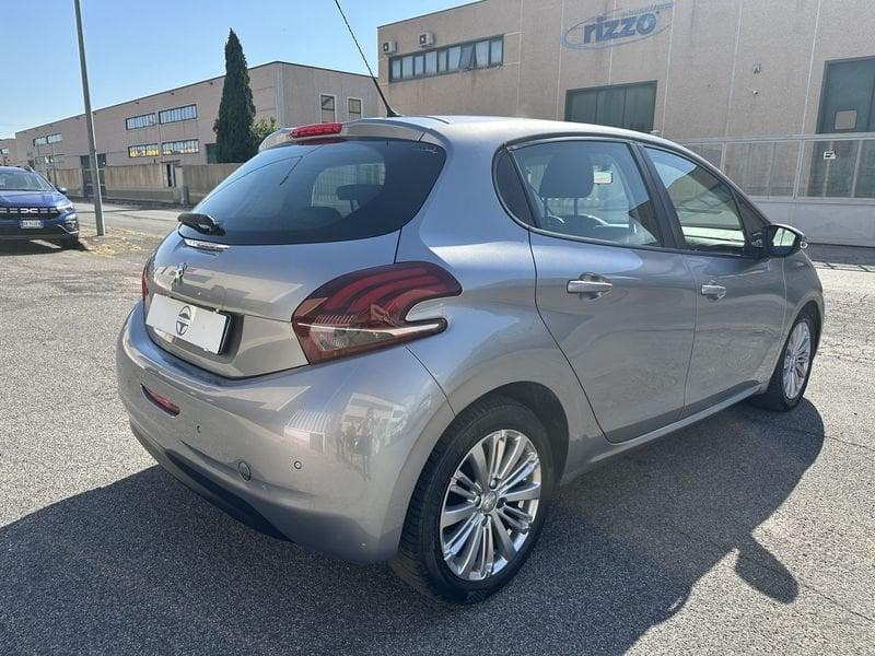 Peugeot 208 1.2 Allure 82cv