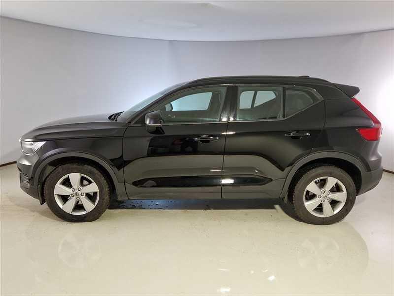 VOLVO XC40 T2 automatico Momentum Core