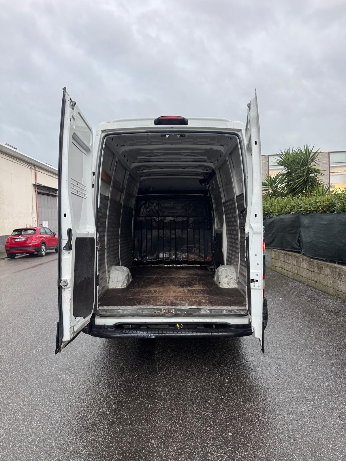 Iveco Daily 2012 3.0 Diesel 107 CV