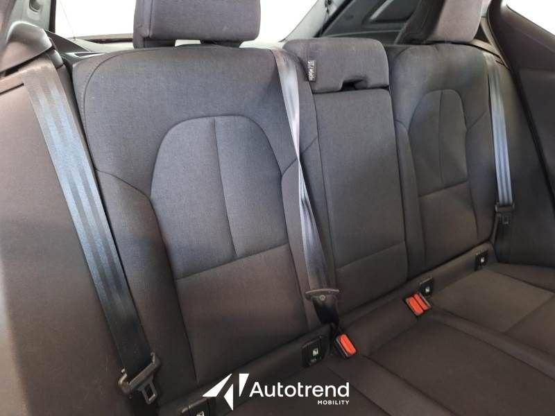 Volvo XC40 D3 150 CV Automatica NAVI LED Momentum Core