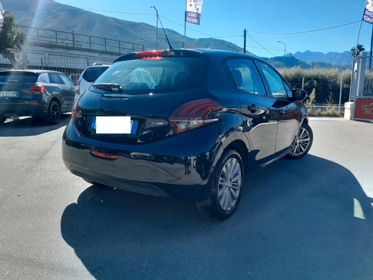 Peugeot 208 PureTech 82 5p. GPL Active