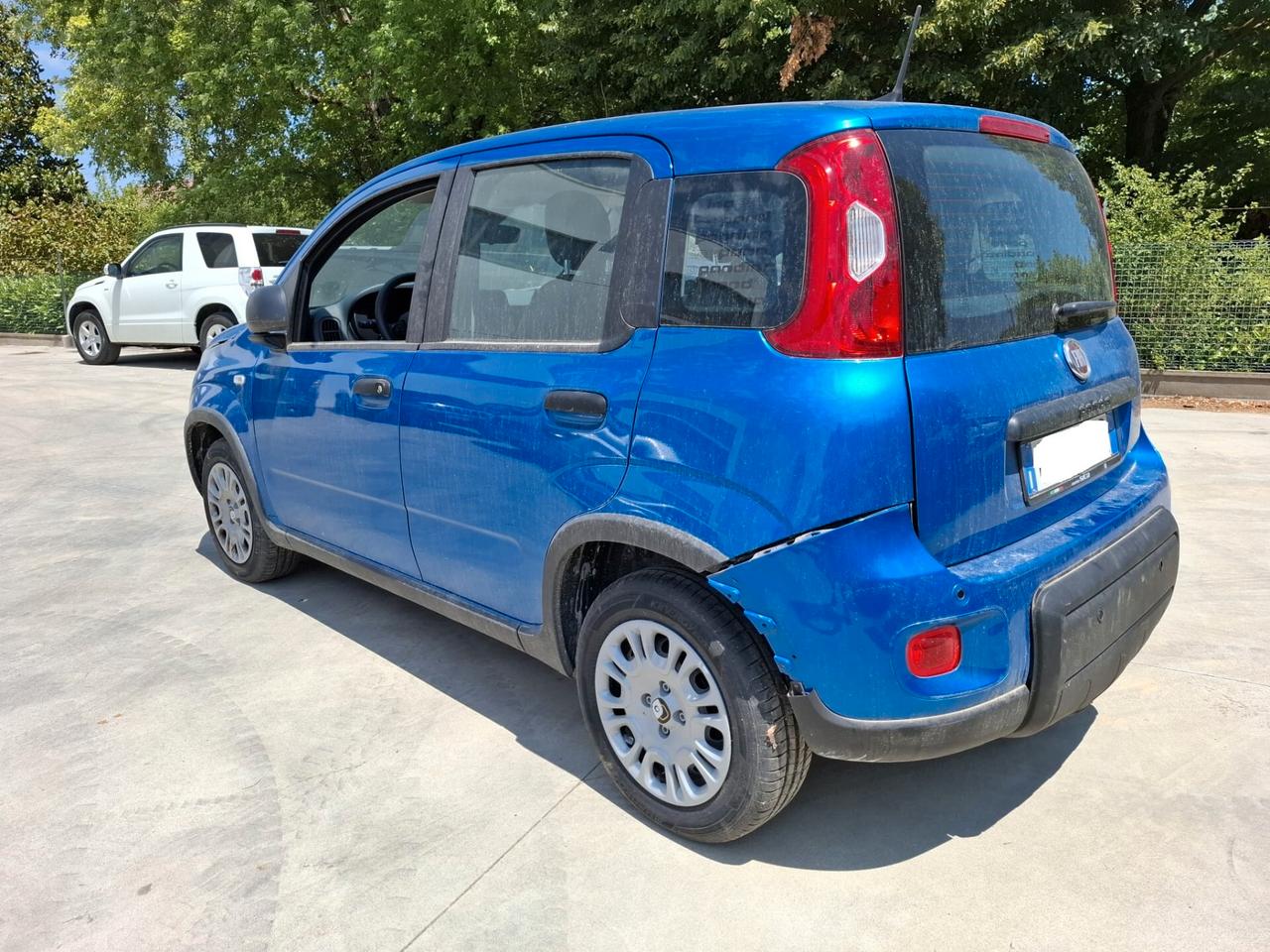 Fiat Panda 1.0 Hybrid - SINISTRATA