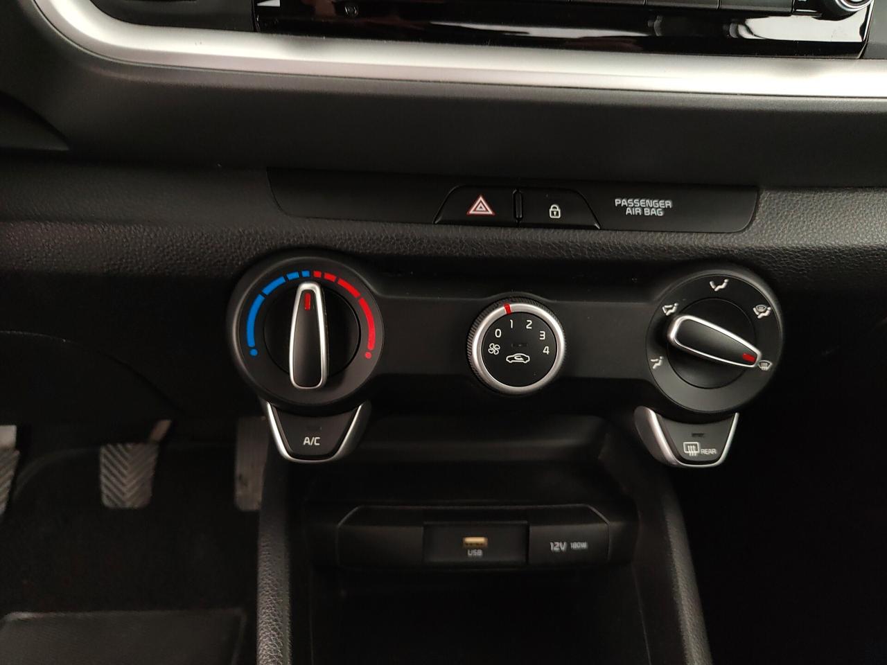 Kia Stonic 1.0 T-GDi 100 CV MHEV iMT Style