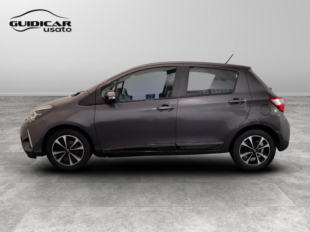 TOYOTA Yaris III 2017 - Yaris 5p 1.0 Active my18
