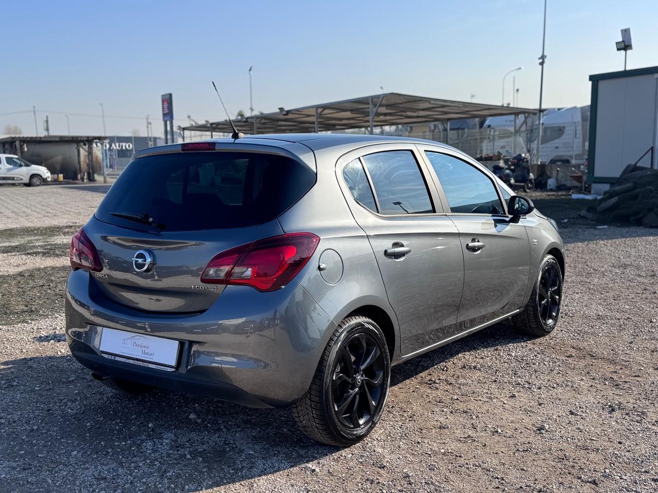 Opel Corsa 1.4 90CV GPL Tech Coupé Black Edition
