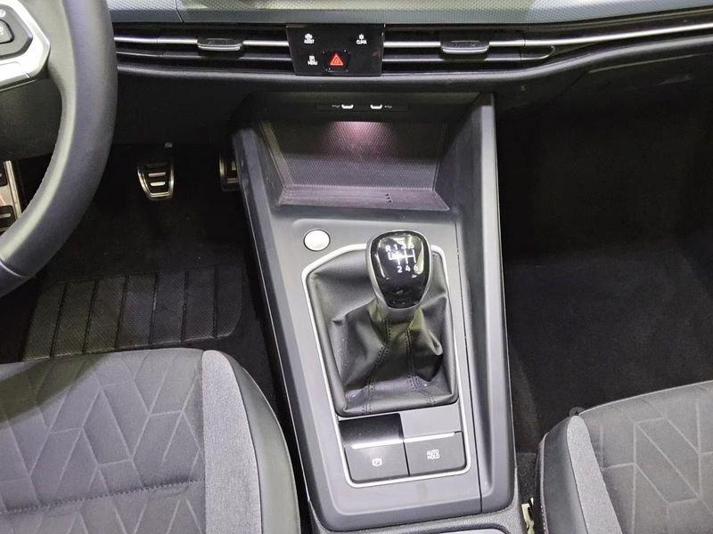 Volkswagen Golf 1.5 TSI ACT 110kW Life LED NAVI ACC