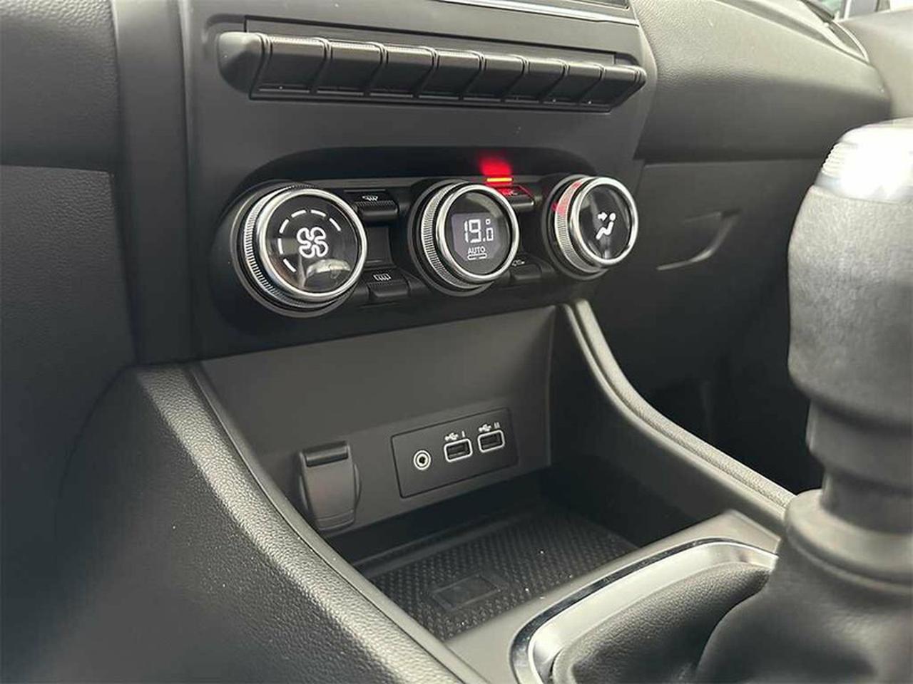 Renault Captur 1.0 tce techno 90cv