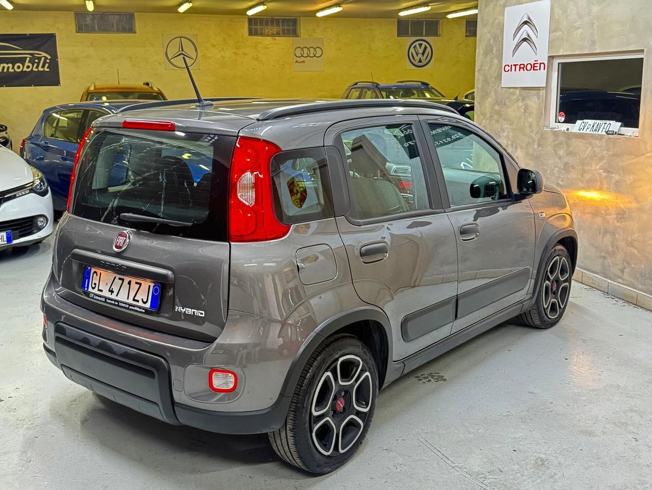 Fiat Panda Hybrid 30.000 km
