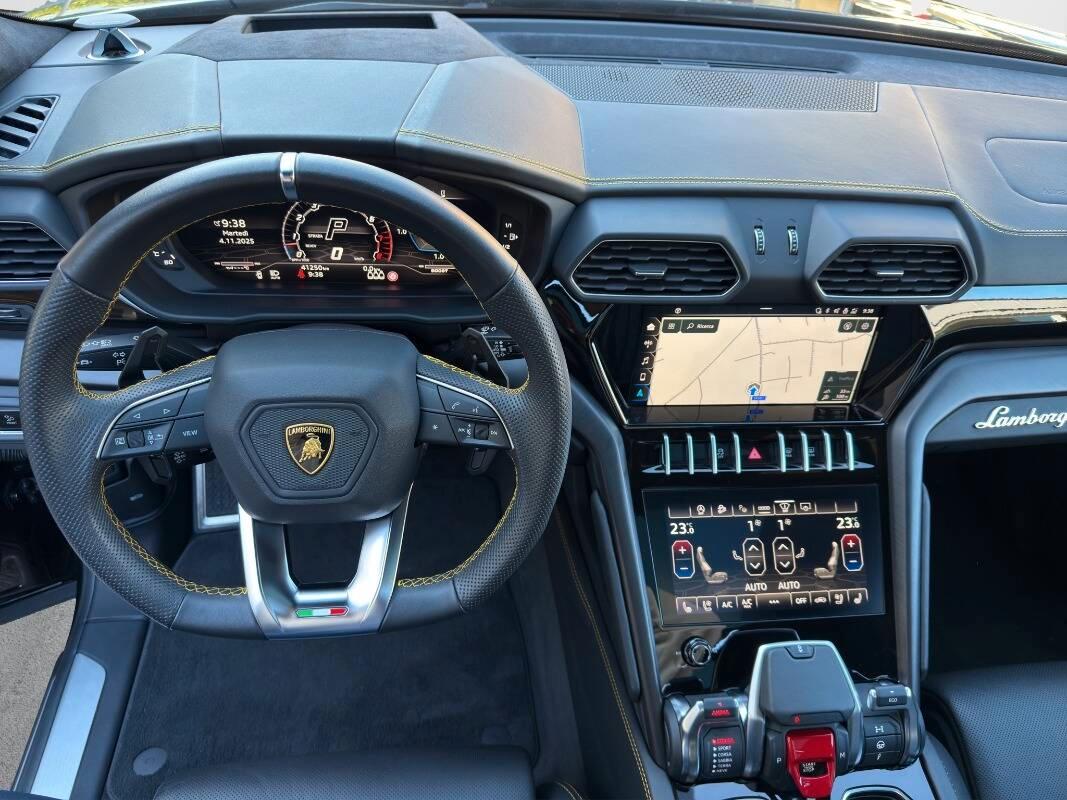 Lamborghini Urus 4.0 V8 auto