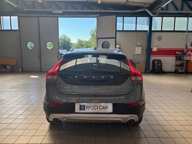 VOLVO V40 Cross Country D2 Style Plus