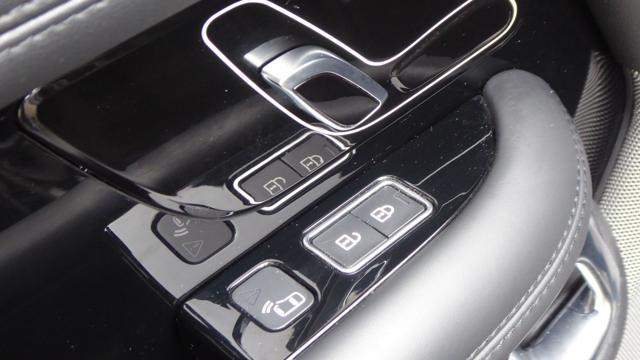 LAND ROVER Range Rover 3.0D l6 Westminster Black