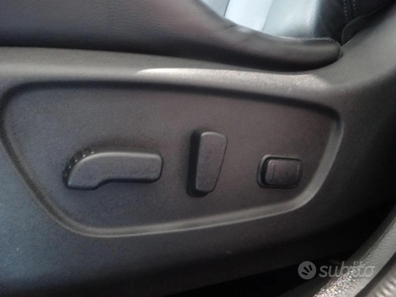Nissan X - Trail