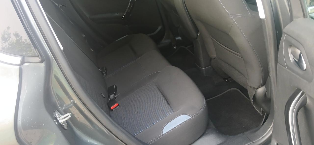 Peugeot 208 1.4 HDi neopatentati