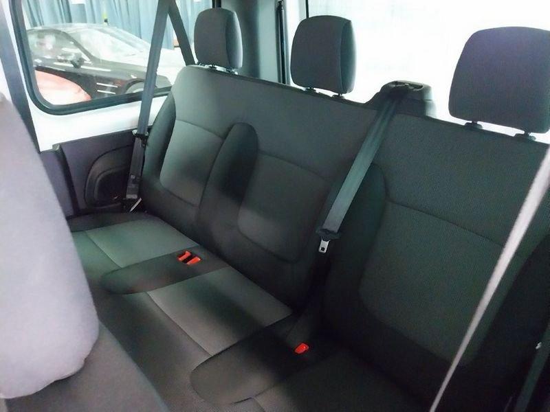 Nissan Primastar PRIM BUS L1H1 27Q 150CV AUT - X1