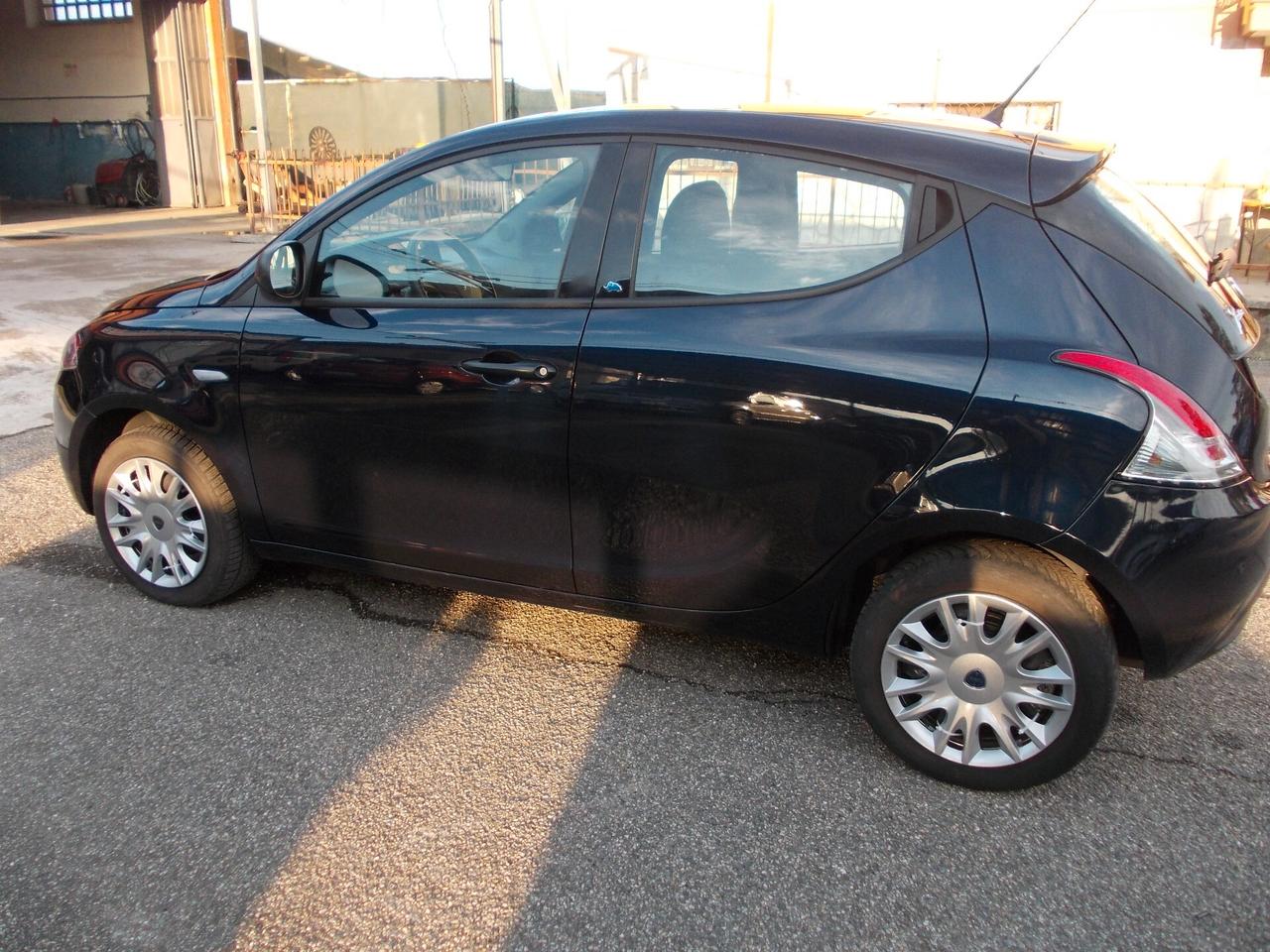 Ypsilon 1.2- 5 p.-GPL Elef. Blu-KM51385--SI NEOPATENTATI