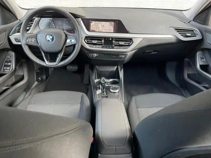 Bmw 118d 5p. Business Advantage