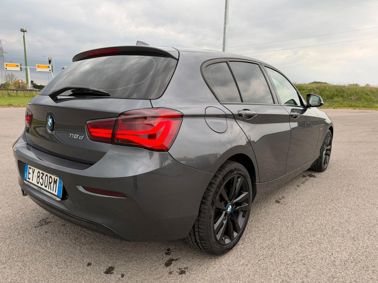Bmw 118 118d 5p. Urban