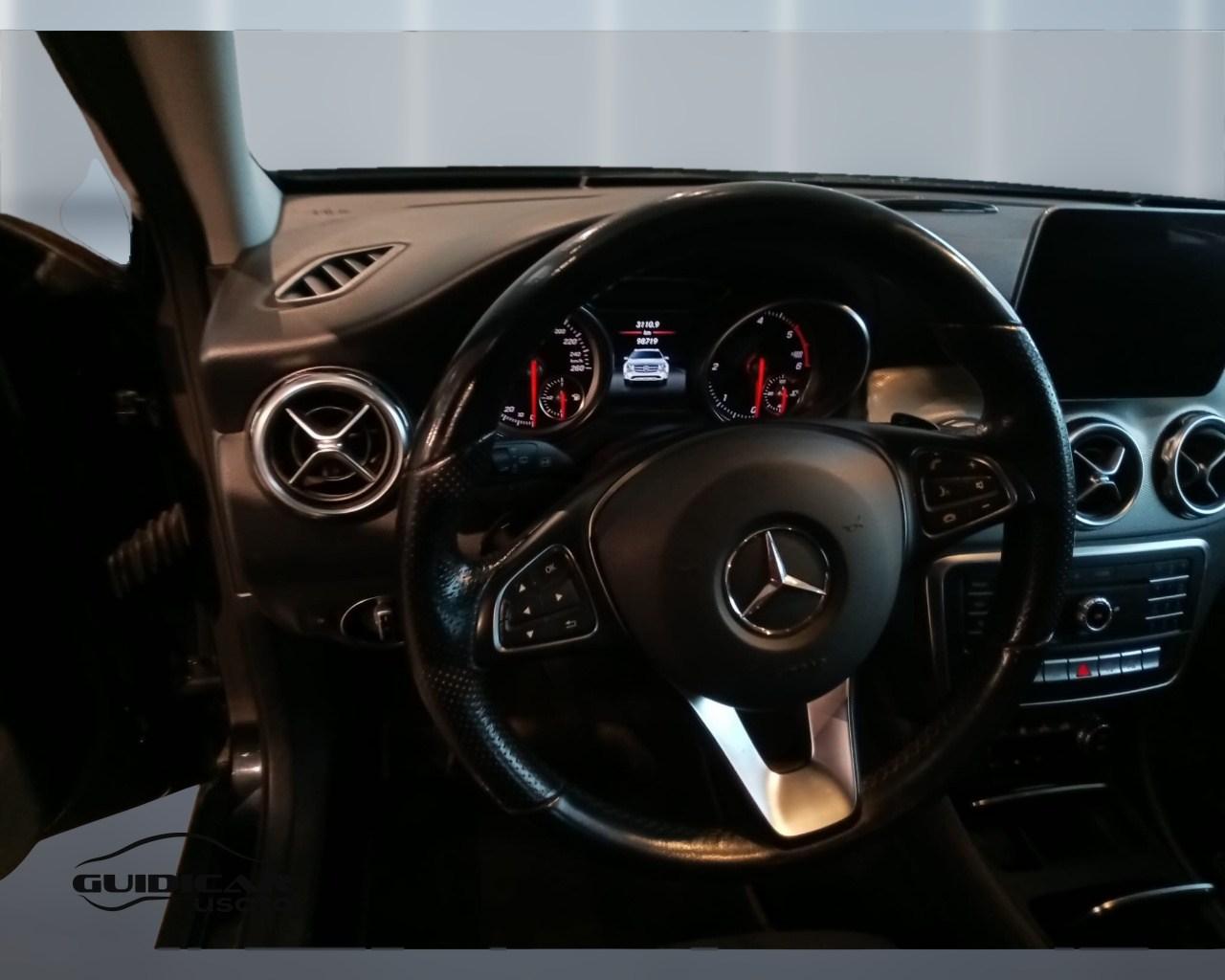 Mercedes-Benz GLA-X156 2017 - GLA 200 d Sport auto