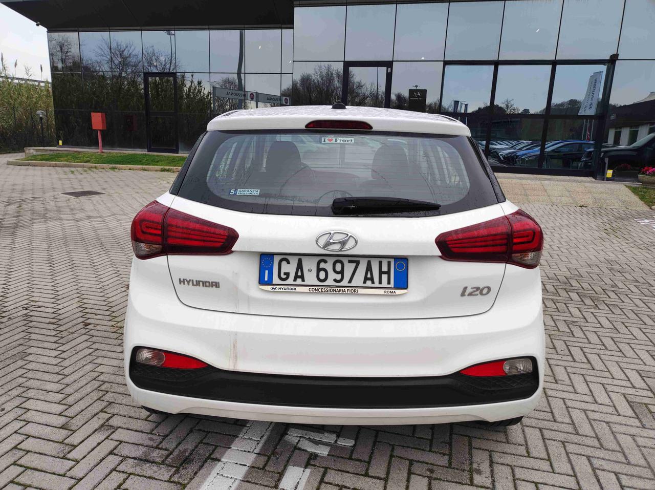 HYUNDAI i20 II - i20 1.2 mpi Tech 75cv 5p