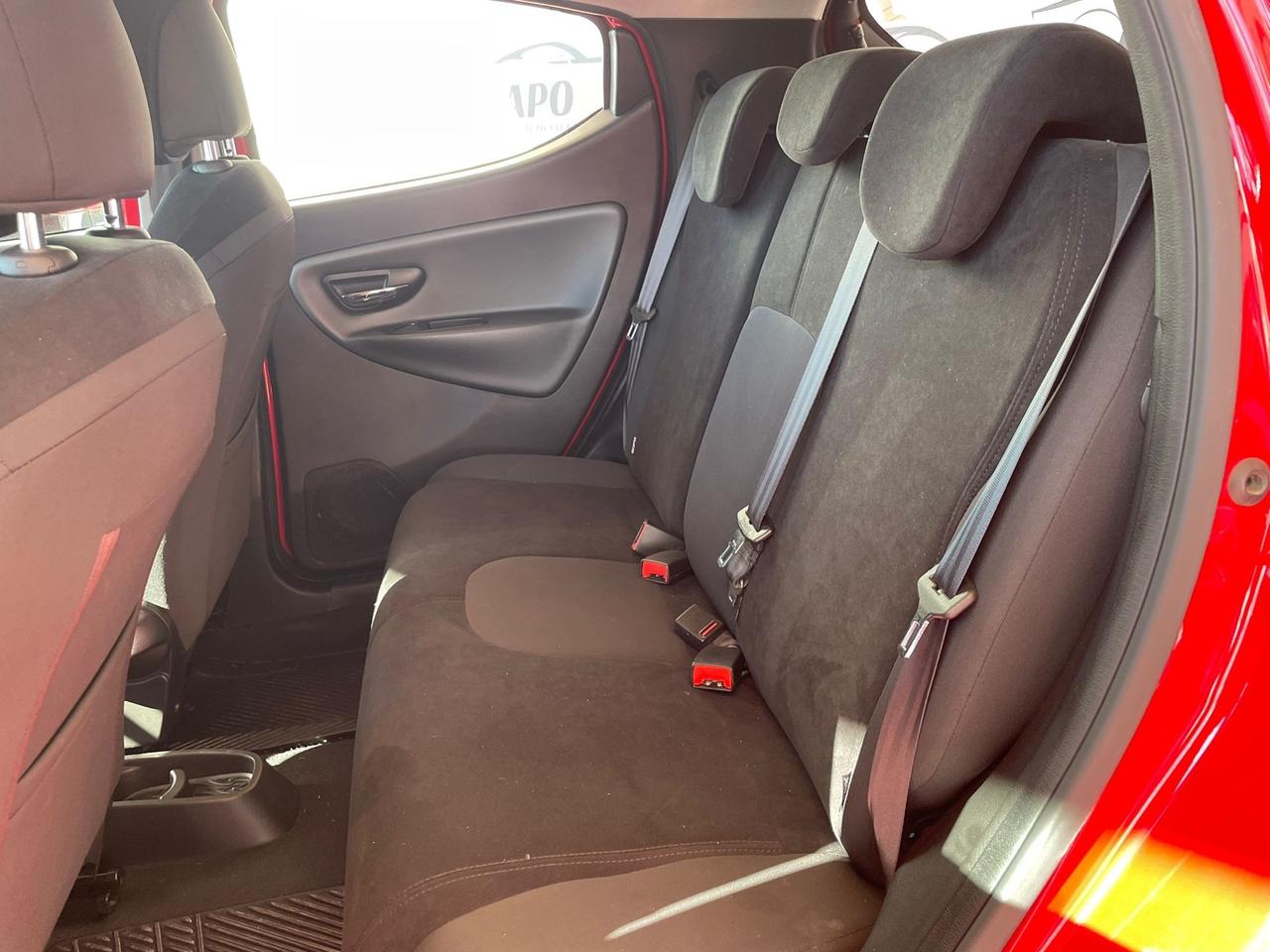 Lancia Ypsilon 0.9 TwinAir 85 CV 5 porte S&S DFN Platinum Automatica
